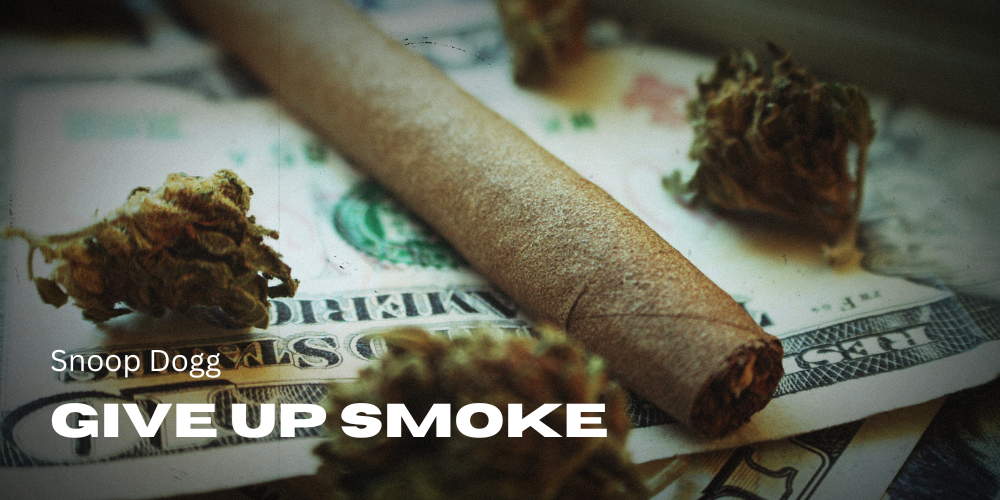 Snoop Doggy Dogg gives up smoking weed! 